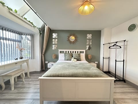 Main bedroom