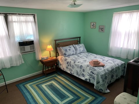Home Decor, Lamp, Bed, Furniture, Bedroom