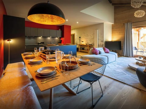 Dining/Lounge/Kitchen