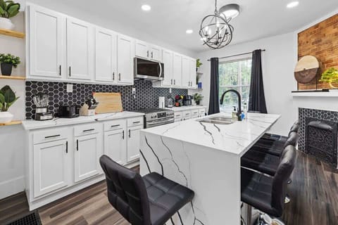 Luxurious kitchen with gas cooker, a blender, coffee maker, oven, etc.
Feel at home without being at home!