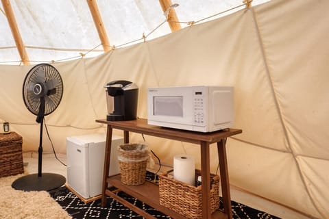 Kitchenette in tipi
