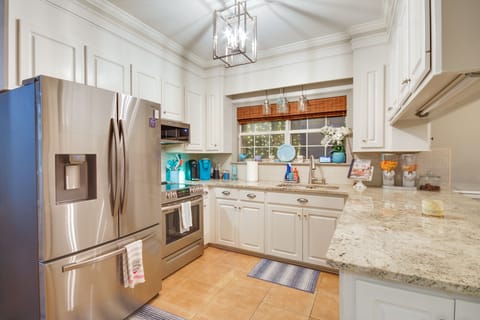 Kitchen | Dishwasher | Coffee Makers | Microwave