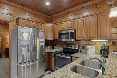 smoky-mountain-lodge-7