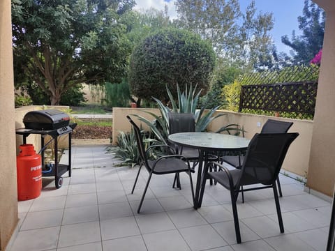 Outdoor dining area