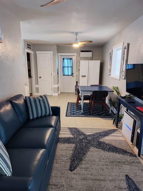 dinning and entry way