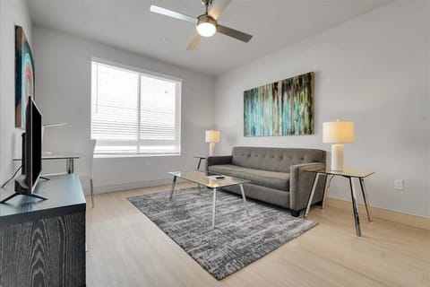 Mission Valley San Diego San Diego 1 Bedroom Living Room