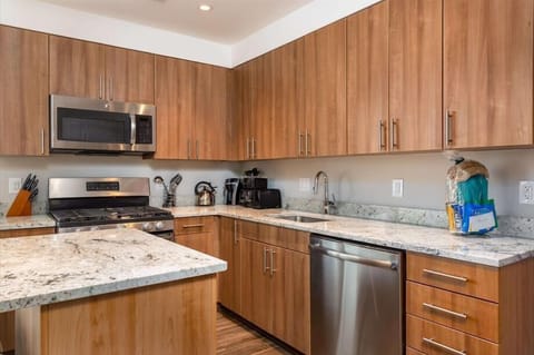 South Arlington Arlington 2 Bedroom Kitchen