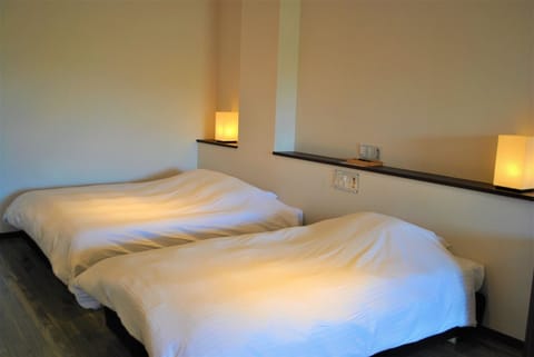 Guest room Western room ①