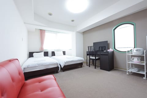 Bedroom (2 single beds/1 sofa bed)