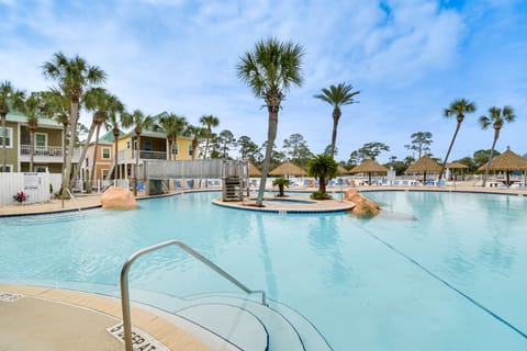 Pensacola Vacation Rental | 2BR | 2.5BA | 1,175 Sq Ft | Stairs Required
