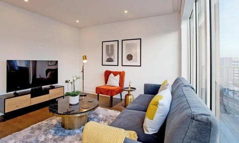 Sleek Glossy Tiles for a Contemporary Living Room