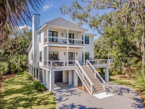 713 Pompano Road