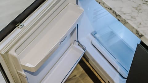 Fleet Nightlife I, Liverpool - Host & Stay