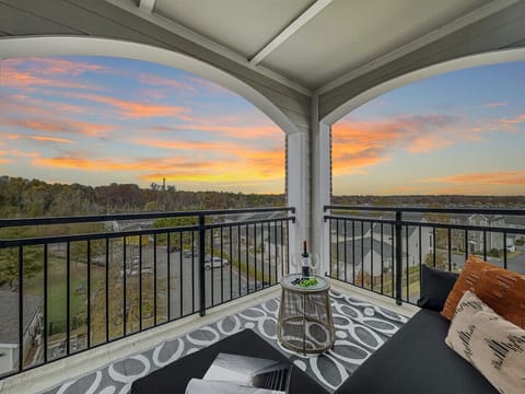 Private Patio with 4th Floor View