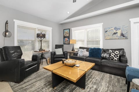 Cozy Living Room to Relax after Fishing