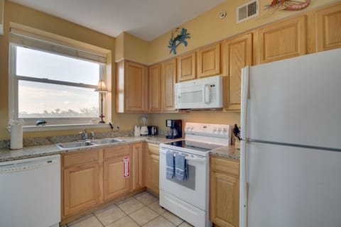 Kitchen | Blender | Drip Coffee Maker | Toaster