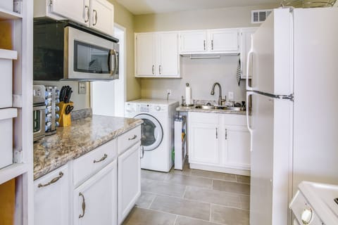 Kitchen | Cooking Basics & Spices | Drip Coffee Maker