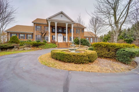 Boone Vacation Rental | 6BR | 7.5BA | 8,200 Sq Ft | Stairs Required