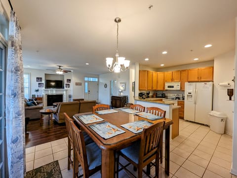 128C October Glory, Bear Trap