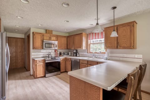 Kitchen with Amenities