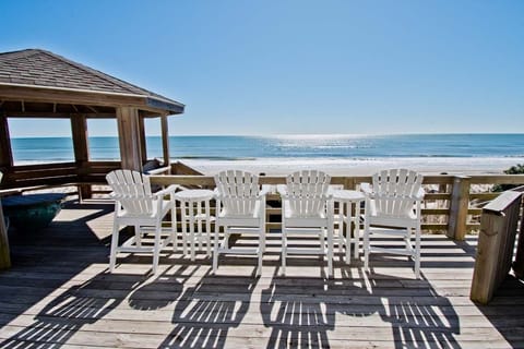 Deck Off Living