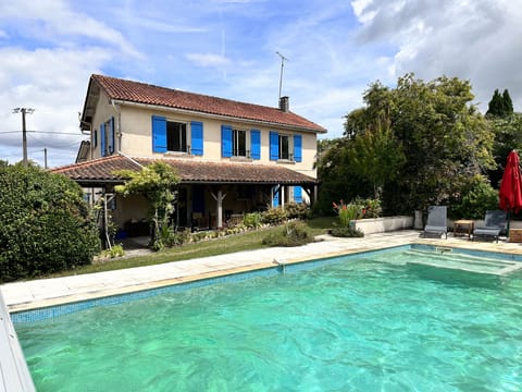 House & Pool