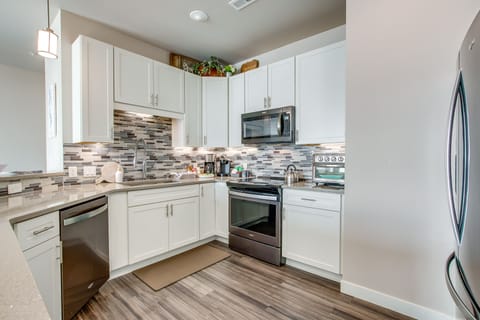 Kitchen | Cooking Basics | Keurig/Drip Coffee Maker | Trash Bags/Paper Towels