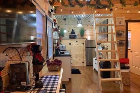 7c4465eb 62c7 4e7f b11b 7d9b4399e91b