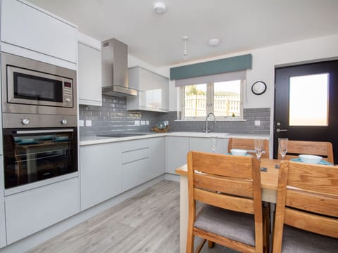 Kitchen | Oakwood, Aviemore