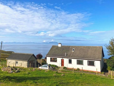 Exterior | Sunny Hill - Hebridean Views, Gairloch