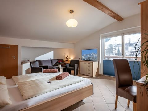 Premium-studioappartement Balkon, Küche, Couchber - Blaiken Appartements Bed and Breakfast in Ellmau