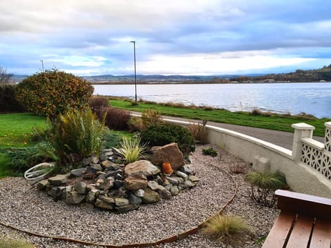 Outdoor area | Sonas House, North Kessock