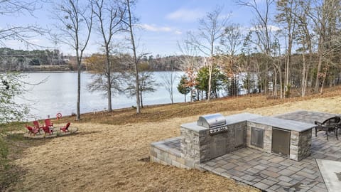 Guests can grill a feast fit for royalty in our outdoor kitchen!
