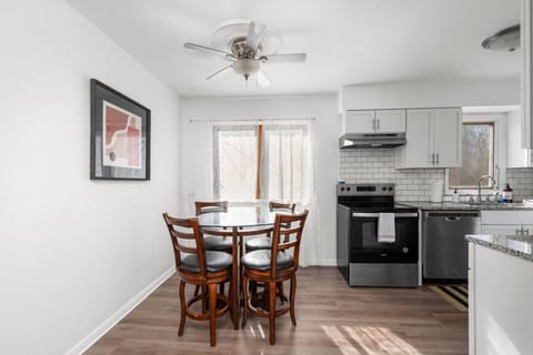 Sit comfortably for as long as your heart`s desire in cushioned-leather seats with back support