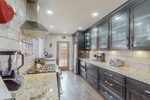 Keurig & Drip coffee makers, local pinon coffee