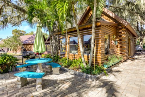 Okeechobee Vacation Rental | 2BR | 1BA | 1,500 Sq Ft | Stairs to Access