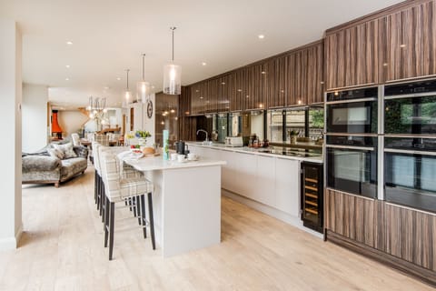 Coledale Stables - the sleek and contemporary kitchen area with integrated appliances