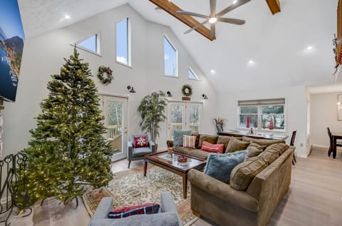 227 Birch Dr 039