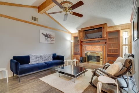 Round Rock Vacation Rental | 2BR | 1.5BA | 1,050 Sq Ft | 1 Step to Enter