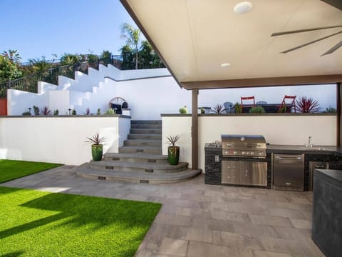 Large backyard for family bbqs and parties