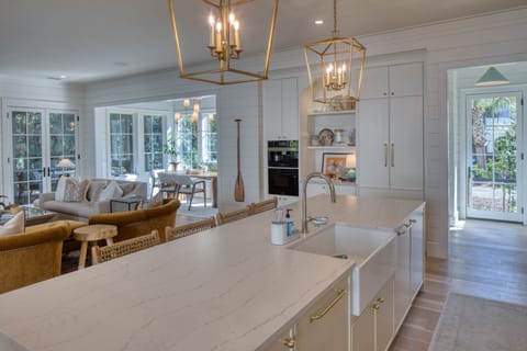 Large kitchen island seats 4