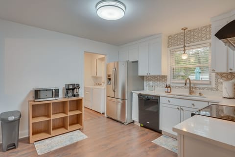 Kitchen | Dishwasher