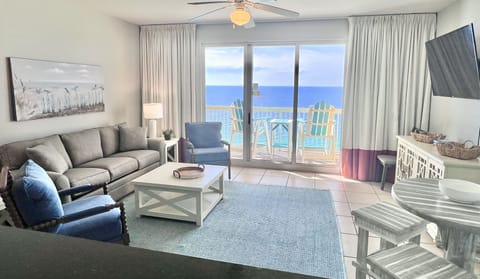 Fantastic Views from Comfortable Main Living Area
