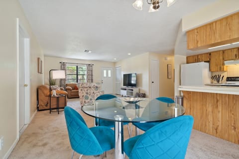 Dining Room, Dining Table, Furniture, Indoors, Table