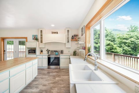 Fully stocked kitchen with beautiful mountain views