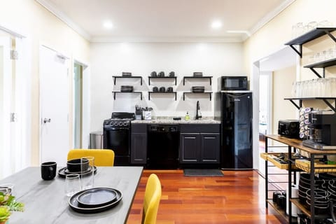 Fully-equipped kitchen for all your cooking needs!