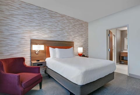 Bedroom. Interior and views may vary based on location and availability.