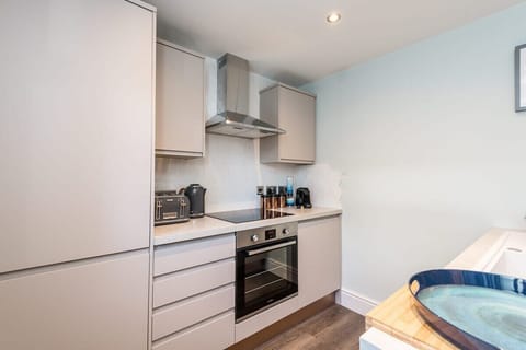 The Pilgrim Coach House, Liverpool - Host & Stay