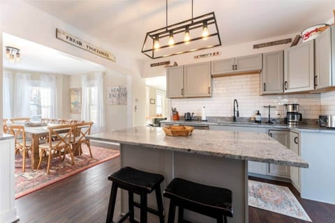 Modern, updated, and fully stocked kitchen