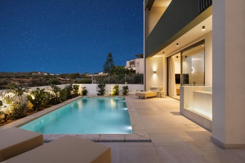 front villa pool area